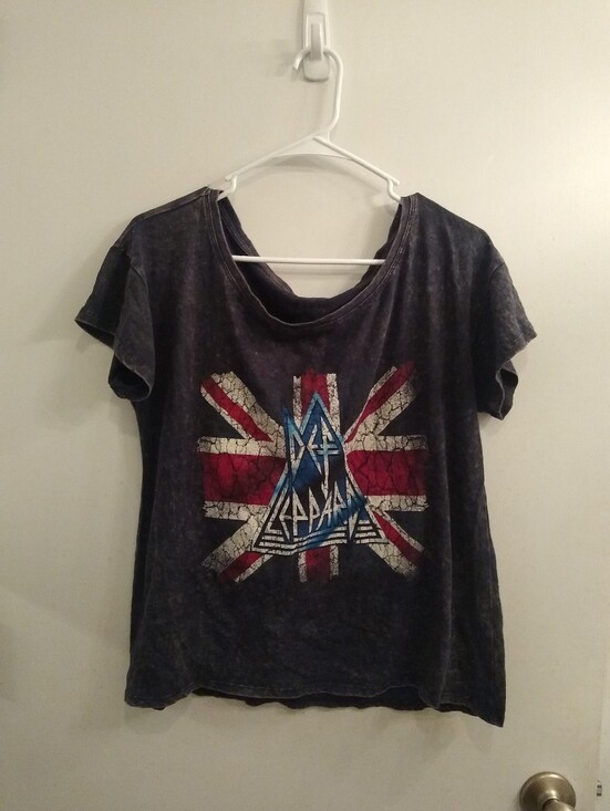 Def Leppard Tops - Def Leppard Women's Tshirt Cropped UnionJack Logo XL